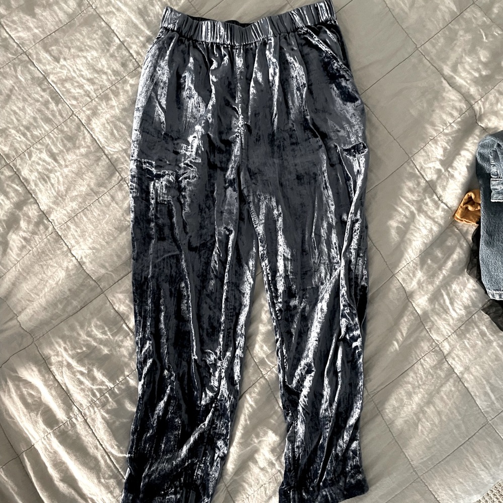 Anthropologie | Ett:Twa Velvet Cropped Pants - Picture 2 of 4